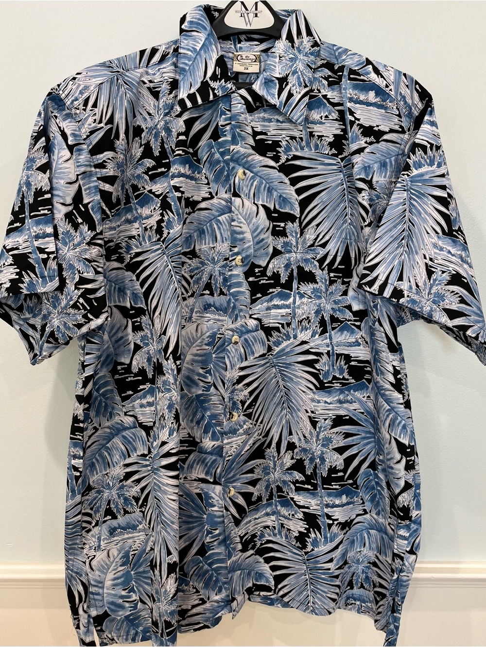 Go Barefoot A Hawaiian Tradition Short Sleeve Shirt BLK/Blue Palms - Size 2XL